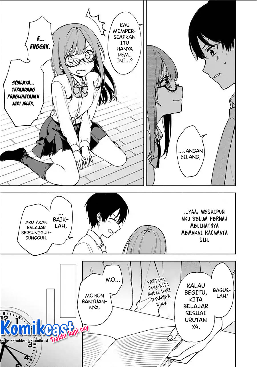 Chikan Saresou ni Natteiru S-kyuu Bishoujo wo Tasuketara Tonari no Seki no Osanajimi datta