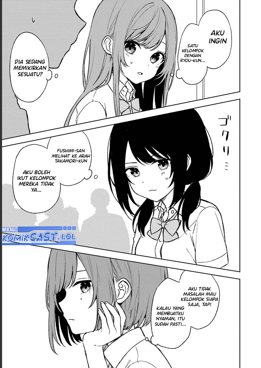 Chikan Saresou ni Natteiru S-kyuu Bishoujo wo Tasuketara Tonari no Seki no Osanajimi datta